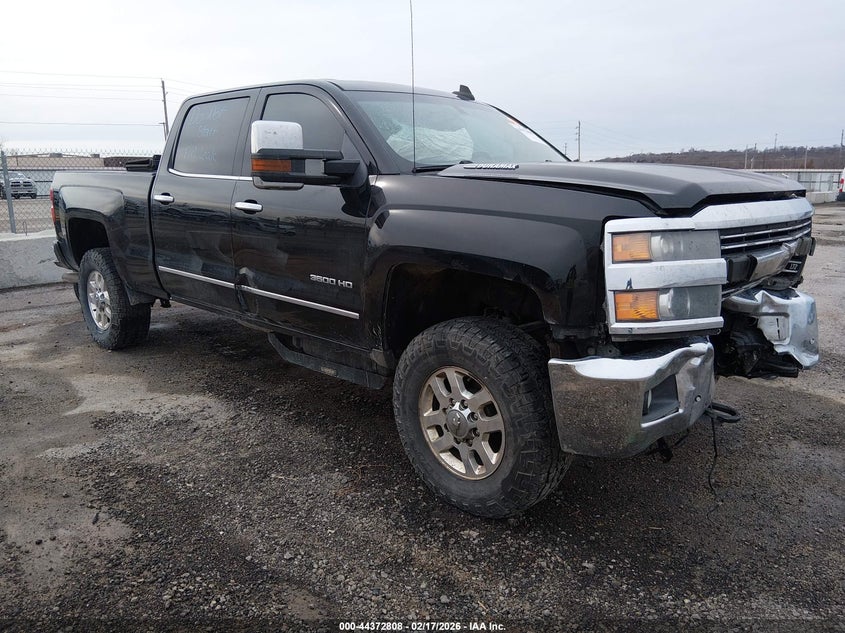 2015 CHEVROLET SILVERADO 3500HD LTZ