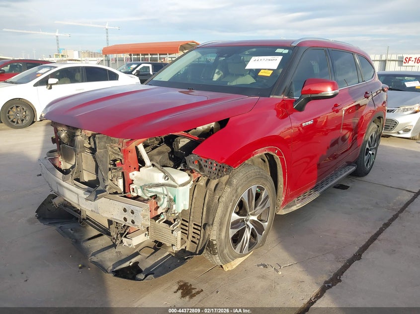 2021 Toyota Highlander Hybrid Xle