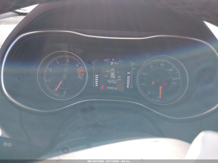 2019 Jeep Cherokee Latitude Fwd VIN: 1C4PJLCB4KD221512 Lot: 44372858