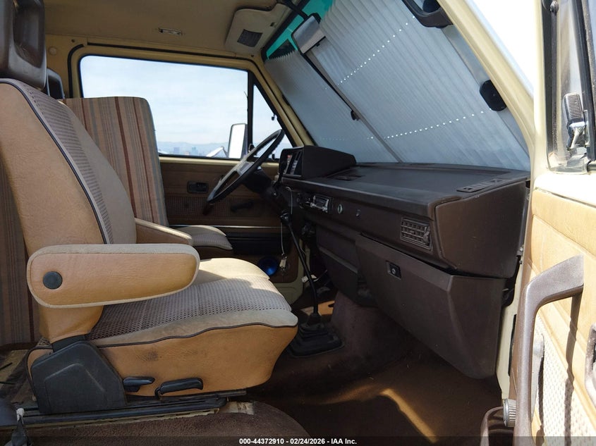 1984 Volkswagen Vanagon Campmobile