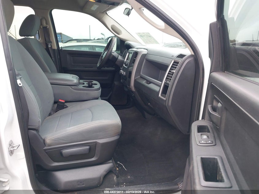 2017 Ram 1500 Express 4X4 5'7 Box