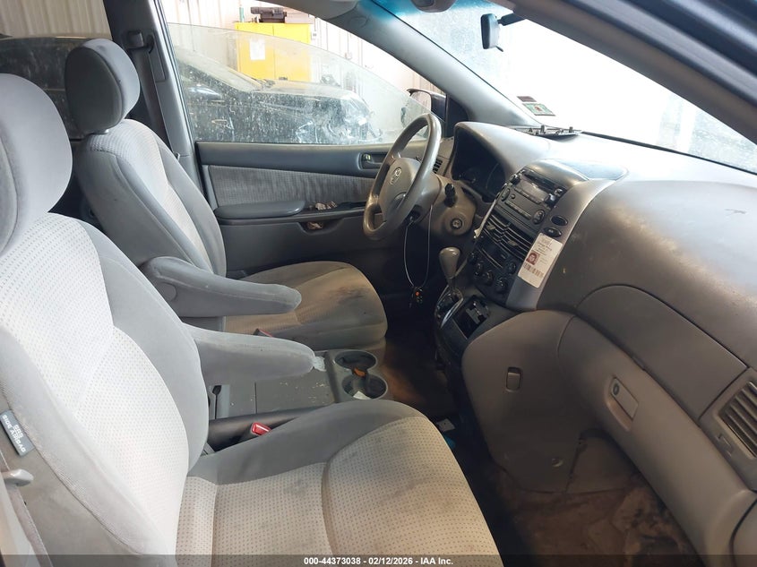 2008 Toyota Sienna Le