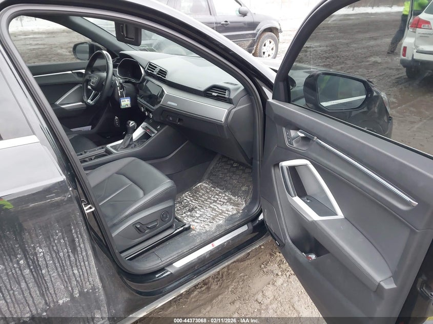 2022 Audi Q3 Premium Plus 45 Tfsi S Line Quattro Tiptronic