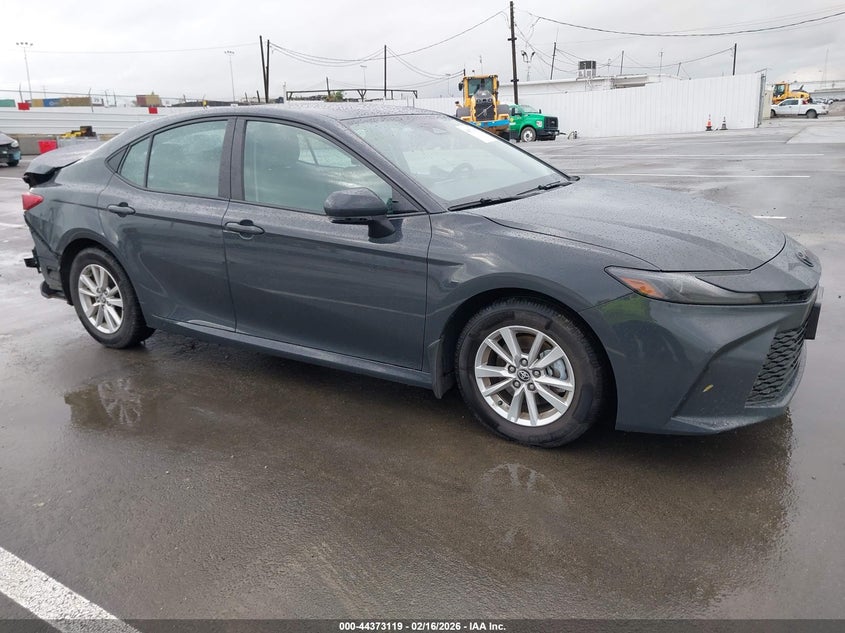 2025 Toyota Camry Le