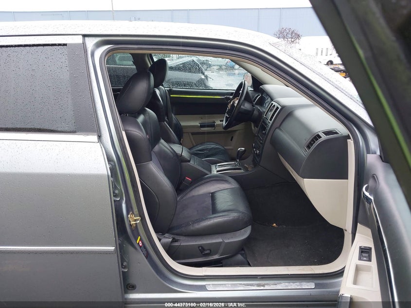 2006 Chrysler 300C Srt8