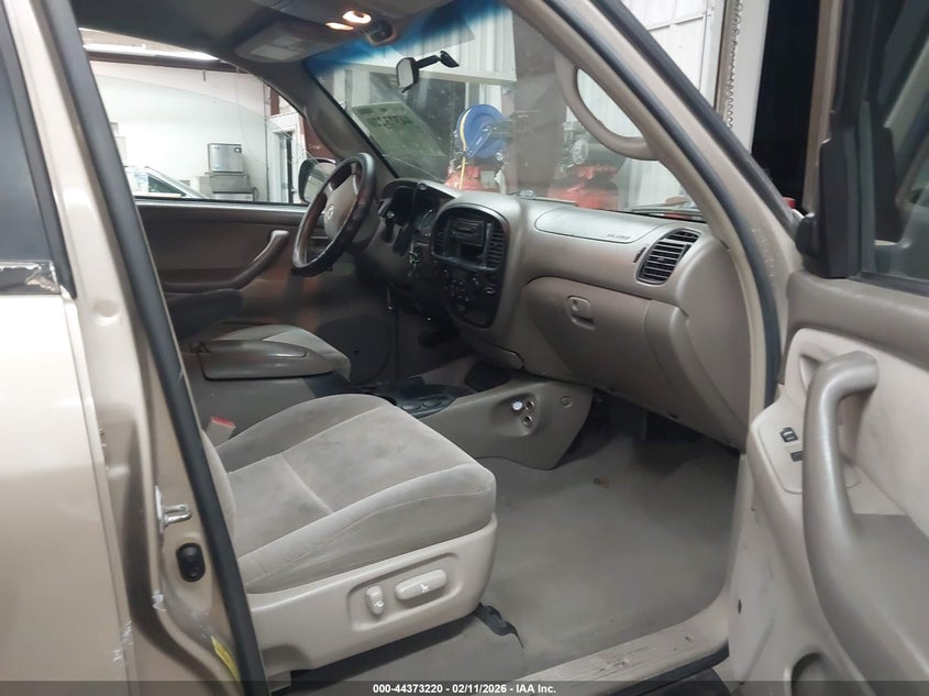 2005 Toyota Sequoia Sr5