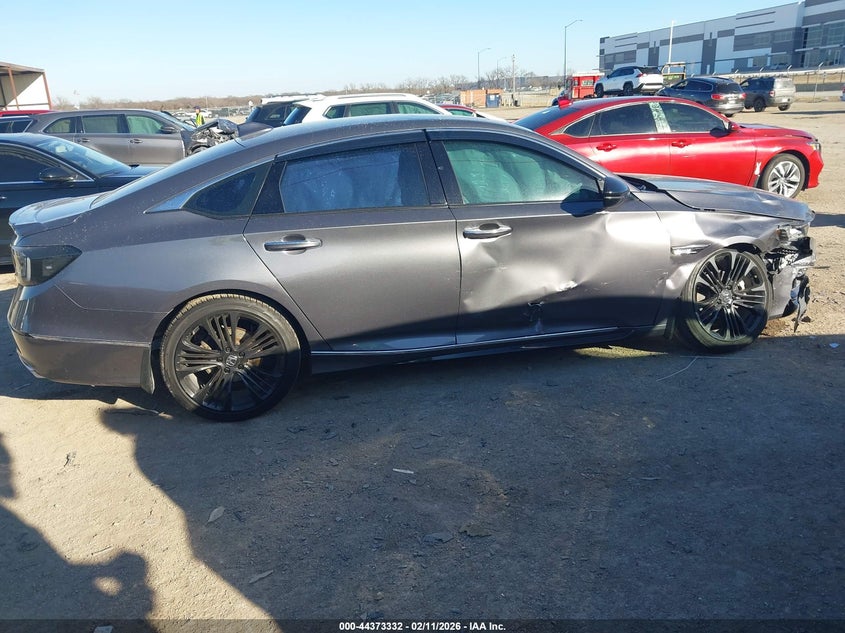 VIN 1HGCV2F91JA031867 2018 HONDA ACCORD TOURING 2.0T