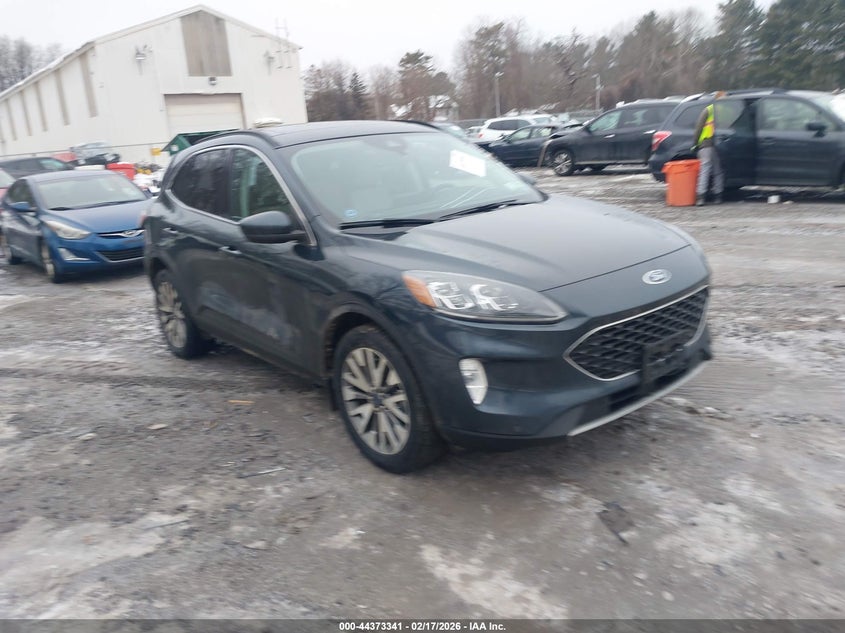 2022 Ford Escape Titanium