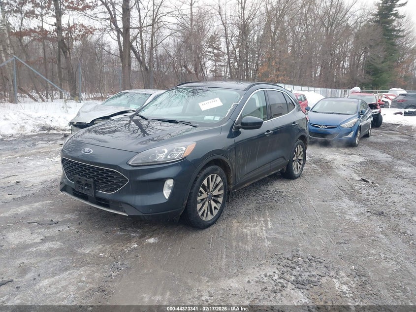 2022 Ford Escape Titanium