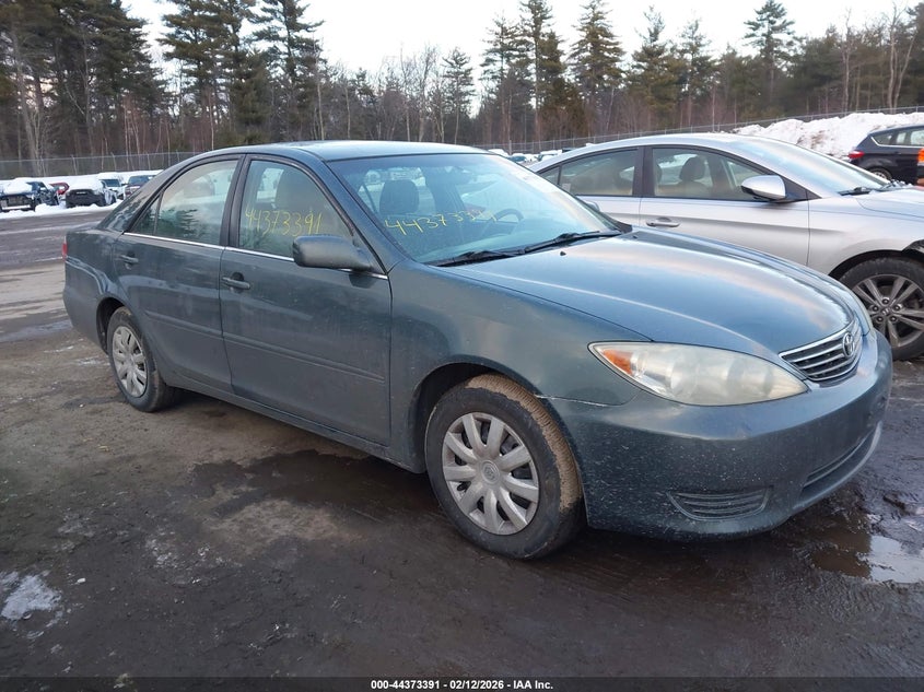2005 Toyota Camry Le