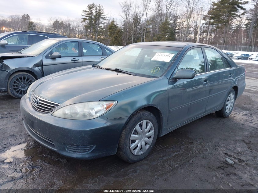 2005 Toyota Camry Le