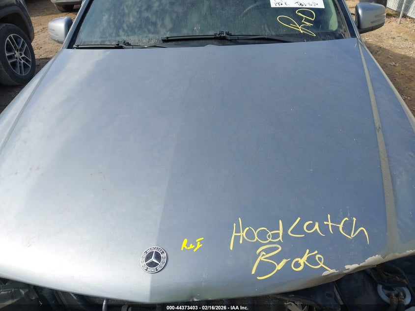 2012 Mercedes-Benz C 300 Luxury 4Matic VIN: WDDGF8BB9CA702543 Lot: 44373403