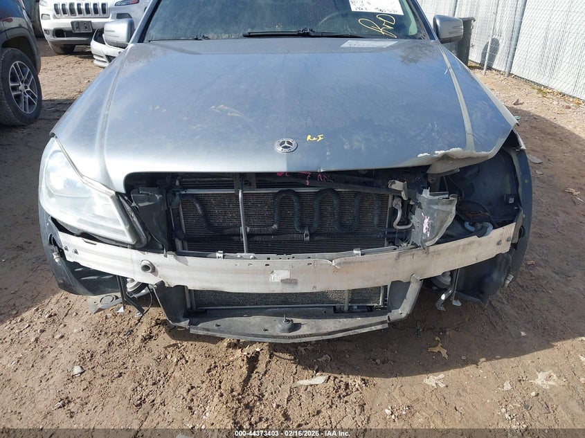 2012 Mercedes-Benz C 300 Luxury 4Matic VIN: WDDGF8BB9CA702543 Lot: 44373403