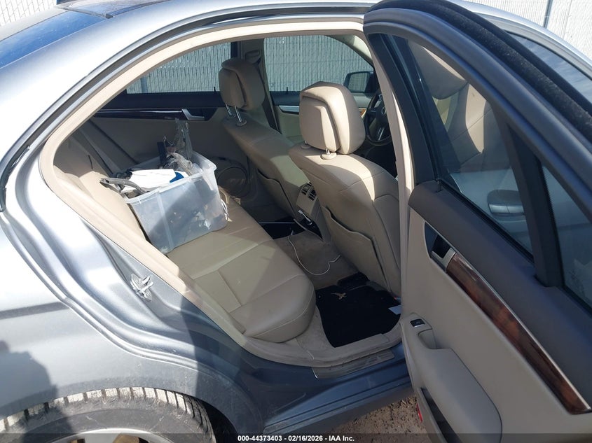 2012 Mercedes-Benz C 300 Luxury 4Matic VIN: WDDGF8BB9CA702543 Lot: 44373403