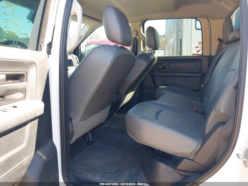 2015 Ram 5500 Chassis Tradesman/Slt/Laramie VIN: 3C7WRNFL1FG607305 Lot: 44373462