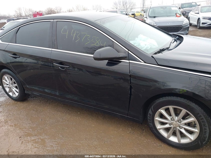 2019 Hyundai Sonata Se VIN: 5NPE24AF2KH755196 Lot: 44373584