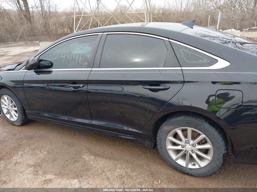 2019 Hyundai Sonata Se VIN: 5NPE24AF2KH755196 Lot: 44373584