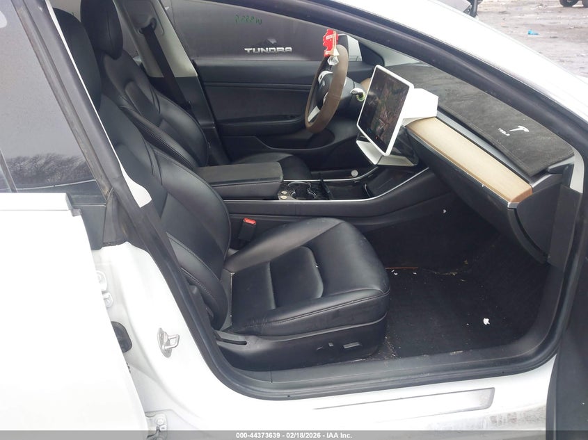 2020 Tesla Model 3 Standard Range Plus Rear-Wheel Drive/Standard Range Rear-Wheel Drive