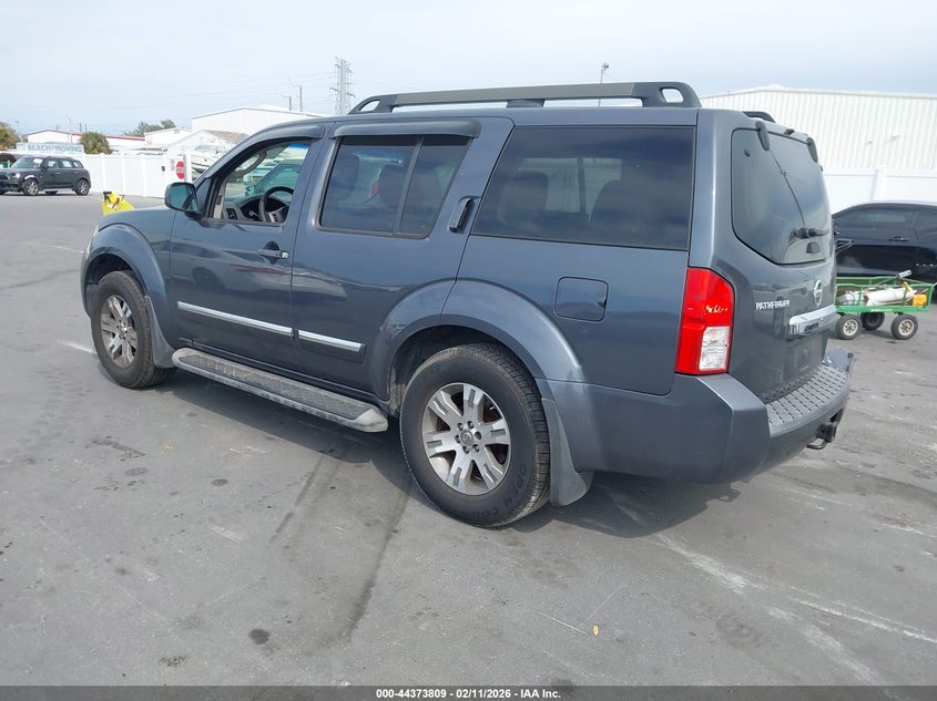 2012 Nissan Pathfinder Silver