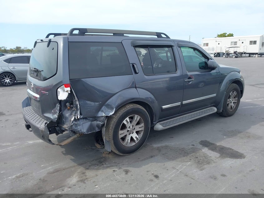 2012 Nissan Pathfinder Silver