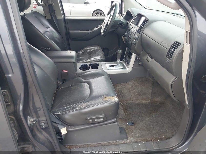 2012 Nissan Pathfinder Silver
