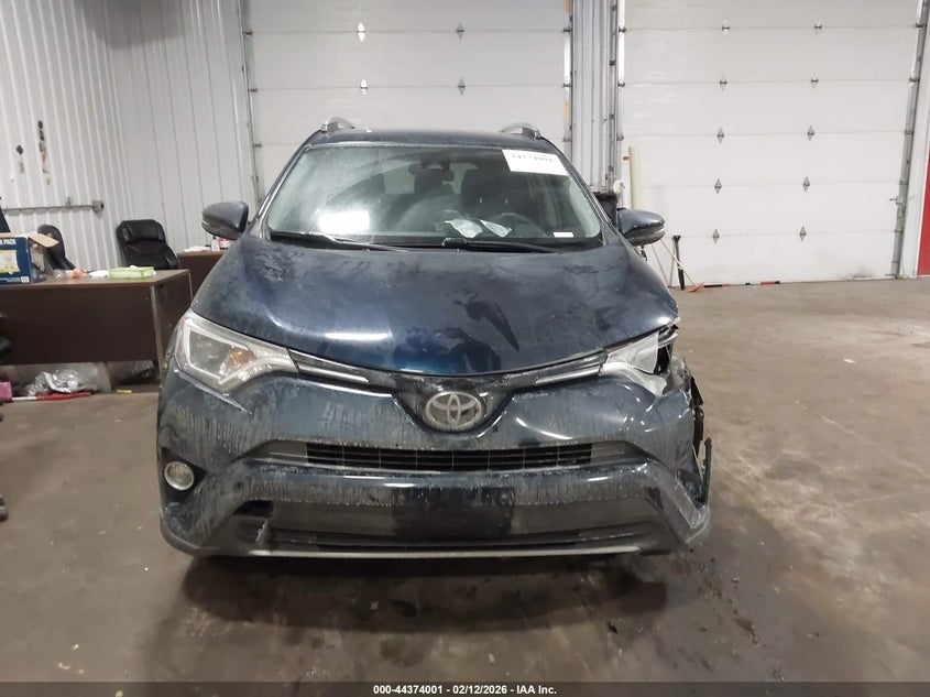 2017 Toyota Rav4 Xle VIN: JTMRFREVXHJ706137 Lot: 44374001