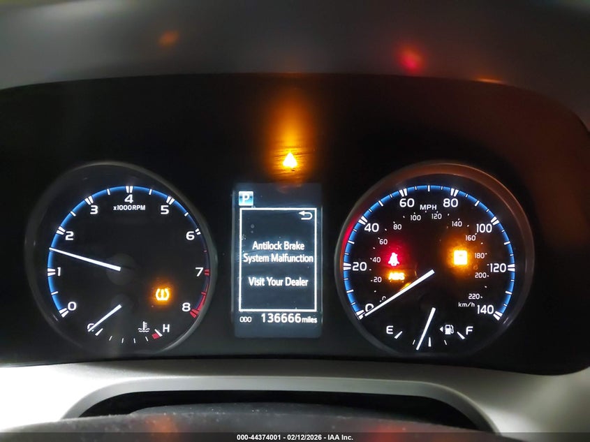 2017 Toyota Rav4 Xle VIN: JTMRFREVXHJ706137 Lot: 44374001