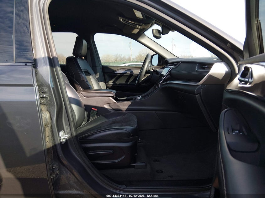 2021 Jeep Grand Cherokee L Altitude 4X4