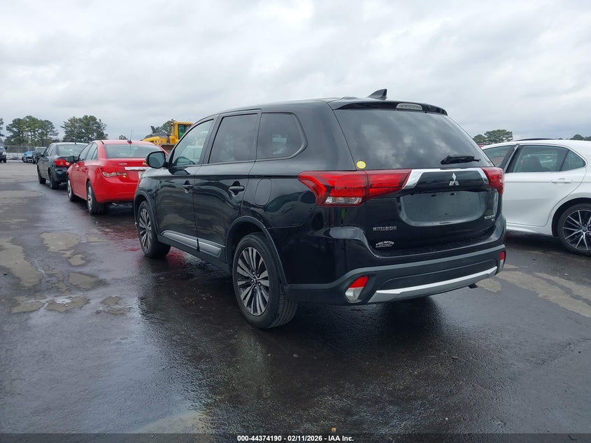 2019 Mitsubishi Outlander Se