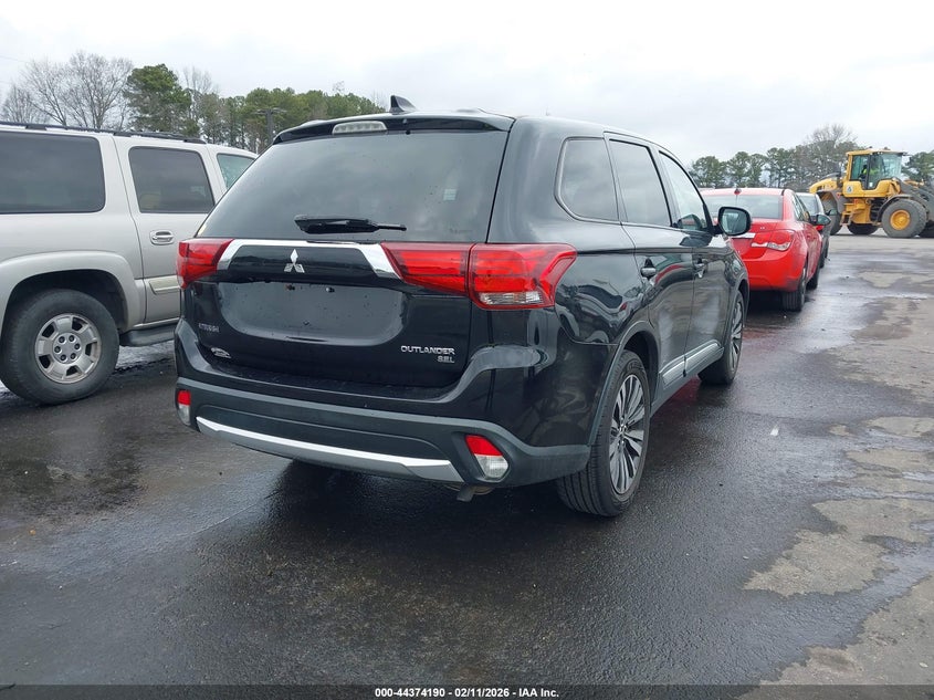2019 Mitsubishi Outlander Se