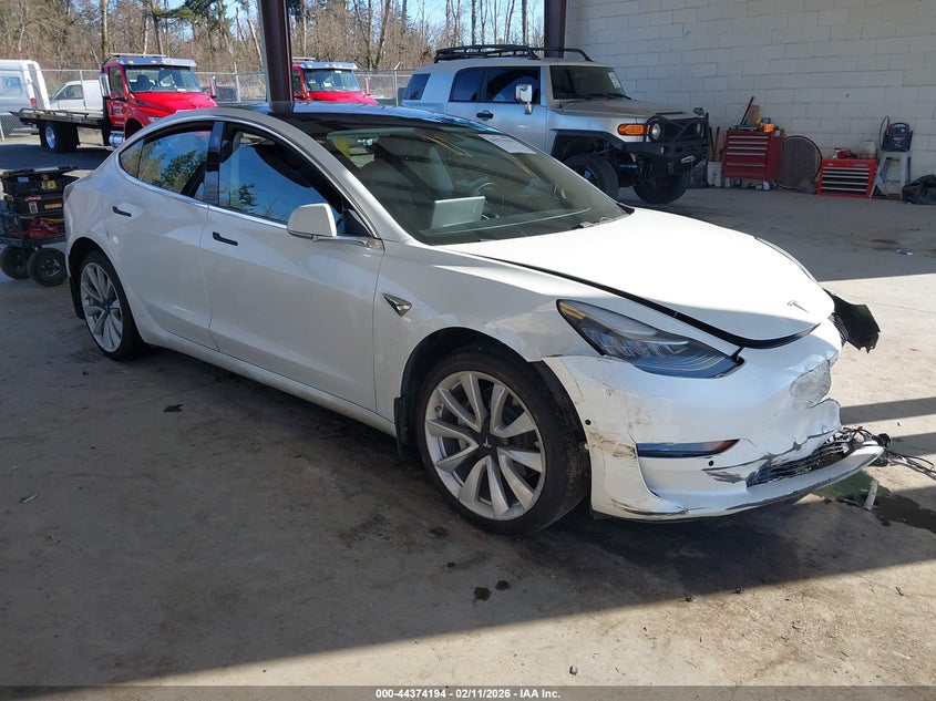 2018 Tesla Model 3 Long Range/Mid Range