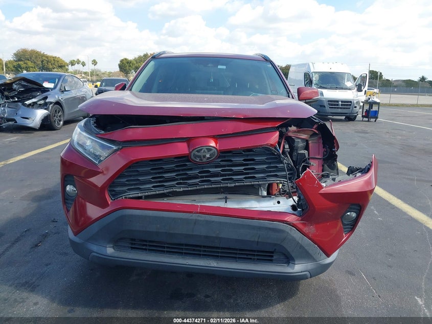 VIN 2T3C1RFVXKW048914 2019 TOYOTA RAV4 XLE PREMIUM