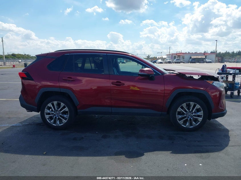 VIN 2T3C1RFVXKW048914 2019 TOYOTA RAV4 XLE PREMIUM