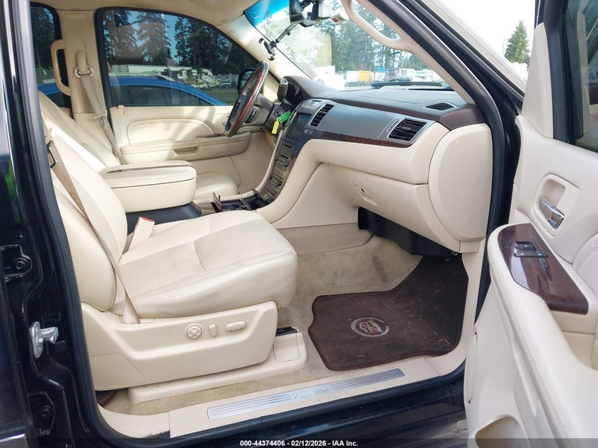 2007 Cadillac Escalade Standard