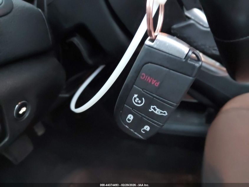 2015 Chrysler 200 Limited VIN: 1C3CCCABXFN658429 Lot: 44374493