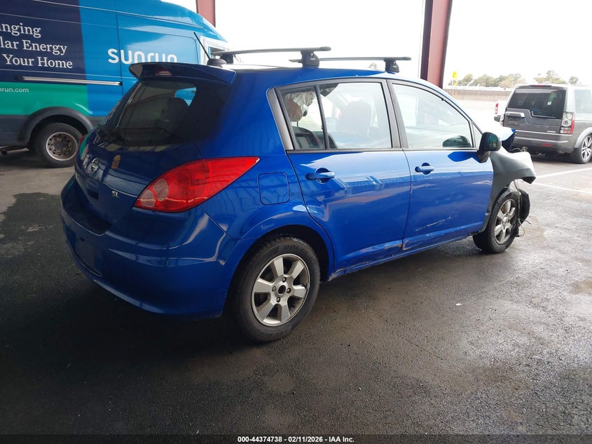 2011 Nissan Versa 1.8Sl