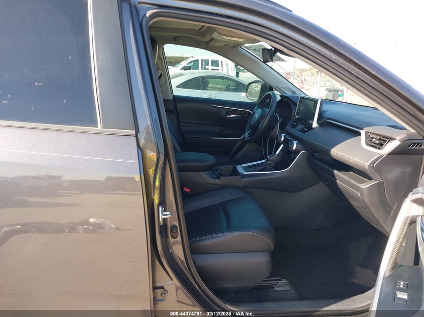 2019 Toyota Rav4 Xle Premium