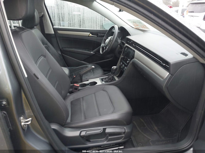 2021 Volkswagen Passat 2.0T Se