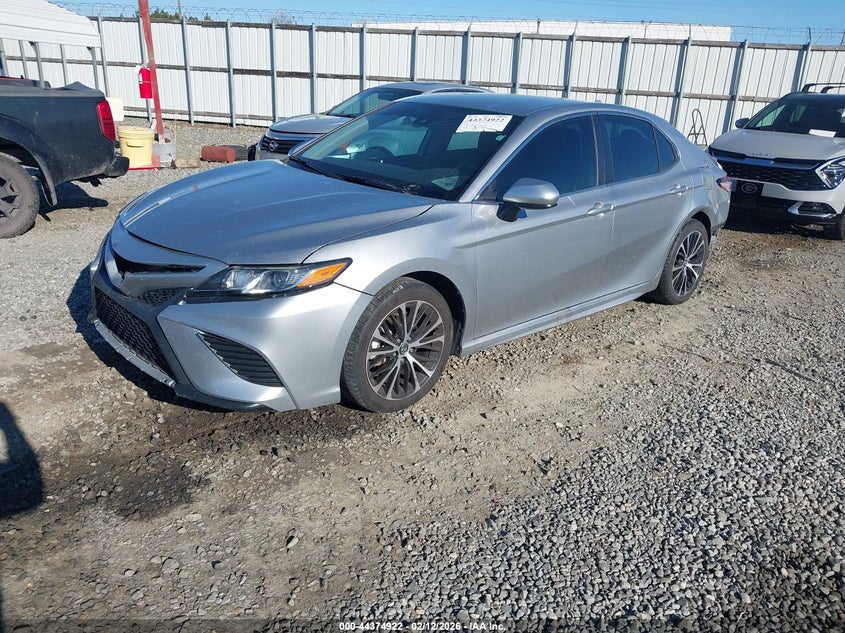 2020 Toyota Camry Se