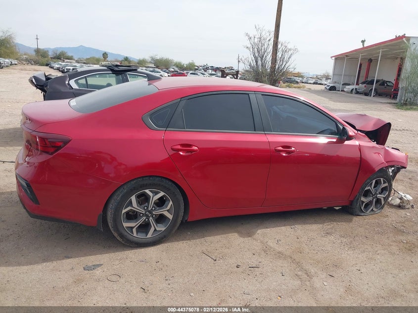 VIN 3KPF24AD8ME355198 2021 KIA FORTE LXS