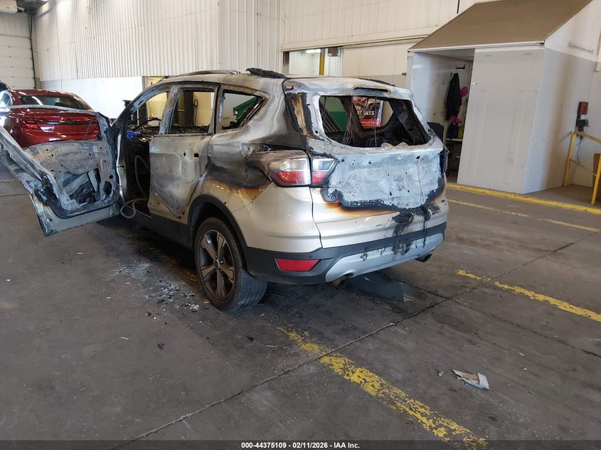Vin: 1fmcu0g95hua81745, lot: 44871596, ford escape se 20173