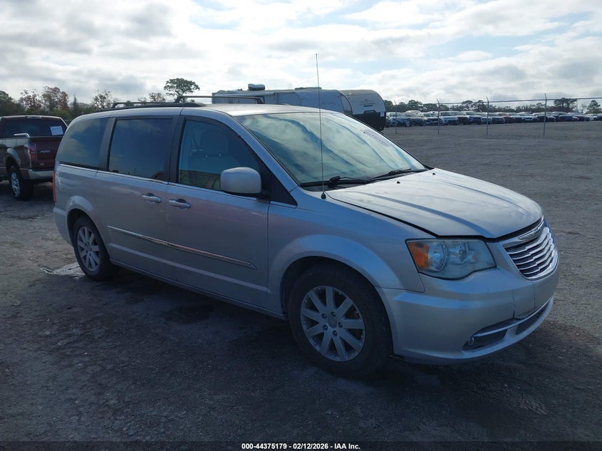 2012 Chrysler Town & Country Touring