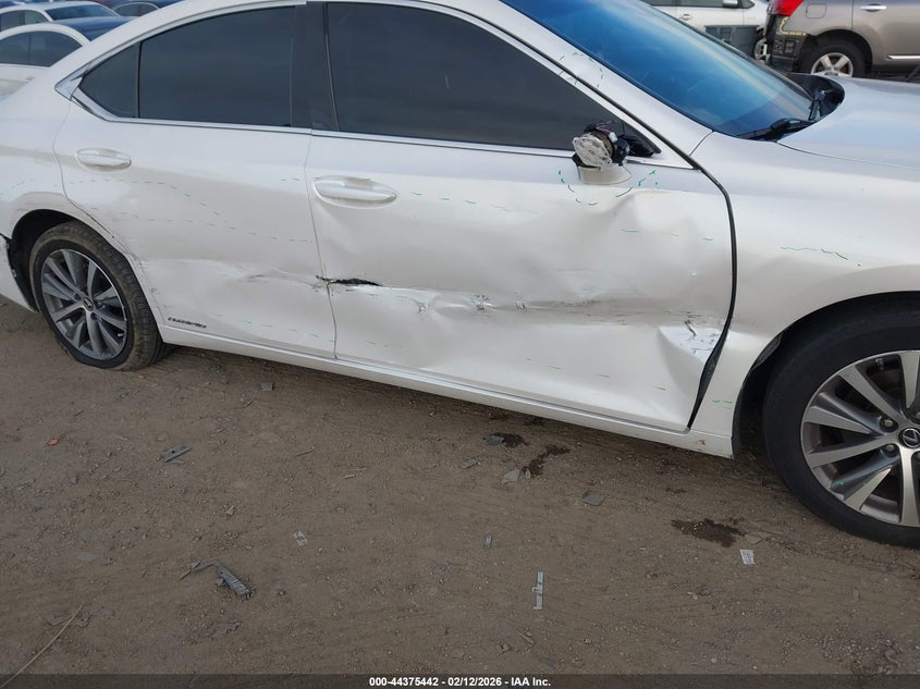 2021 LEXUS ES 300H 2.5L I-4 DI, DOHC, V(VIN: 58ACA1C17MU010211