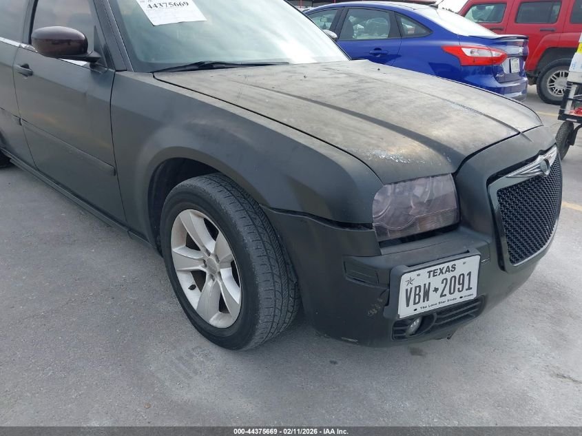 2005 Chrysler 300 Touring VIN: 2C3JA53G55H551877 Lot: 44375669
