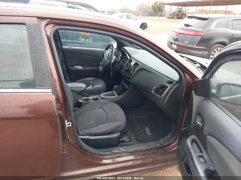 2012 Chrysler 200 Touring