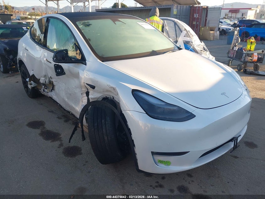 2022 Tesla Model Y Long Range Dual Motor All-Wheel Drive