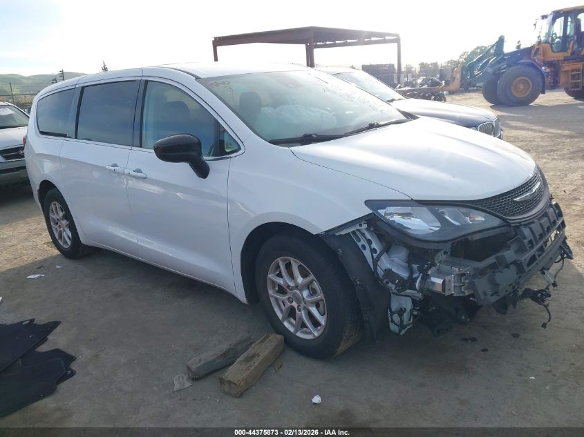 2024 Chrysler Voyager Lx