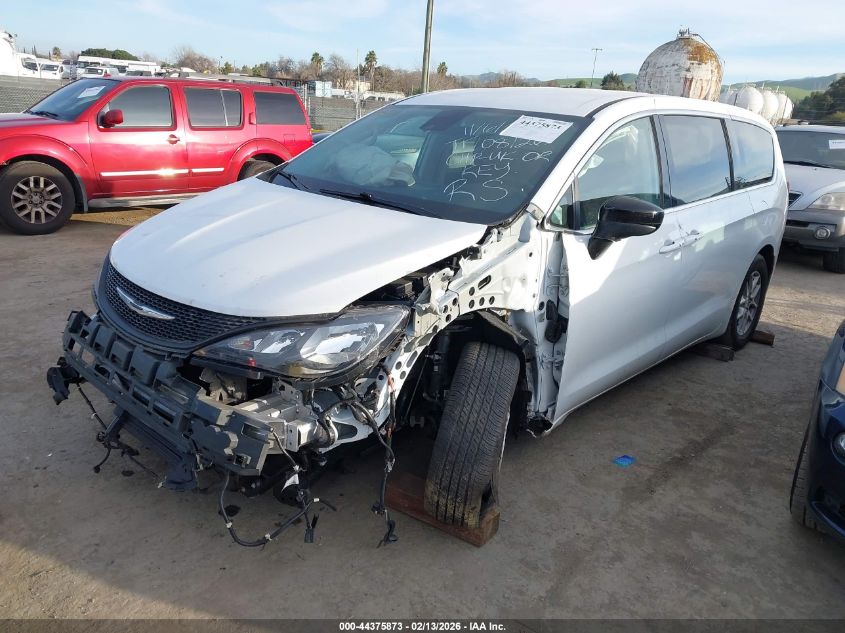 2024 Chrysler Voyager Lx