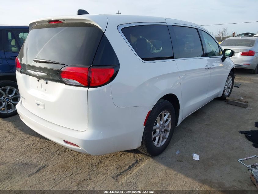 2024 Chrysler Voyager Lx