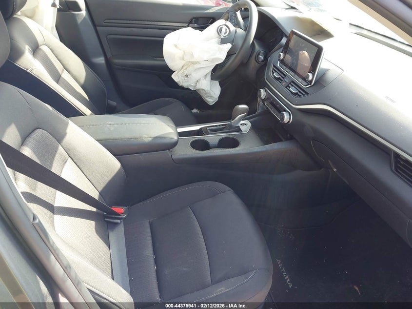 2025 Nissan Altima S Fwd